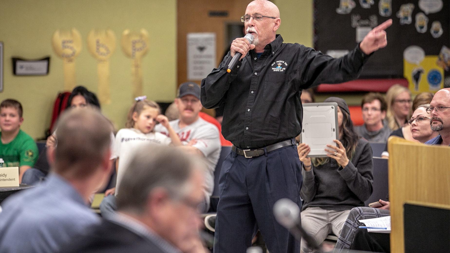 Parents, teachers up in arms over second attempt to close Thornydale Elementary
